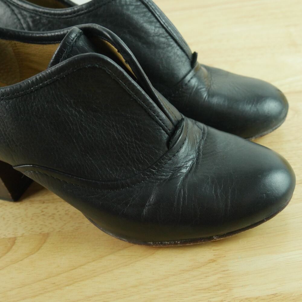 Frye Stella Slip On Bootie Size 7.5 Black Leather Chunky Heel Academia Round Toe - Picture 3 of 15